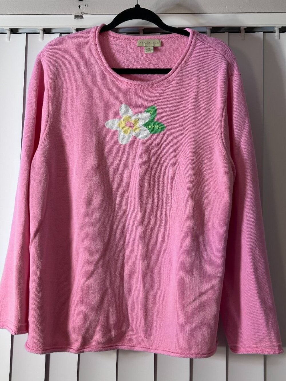 Women's Appleseeds Sweater with Flower Print Size XL Very Gently Used
